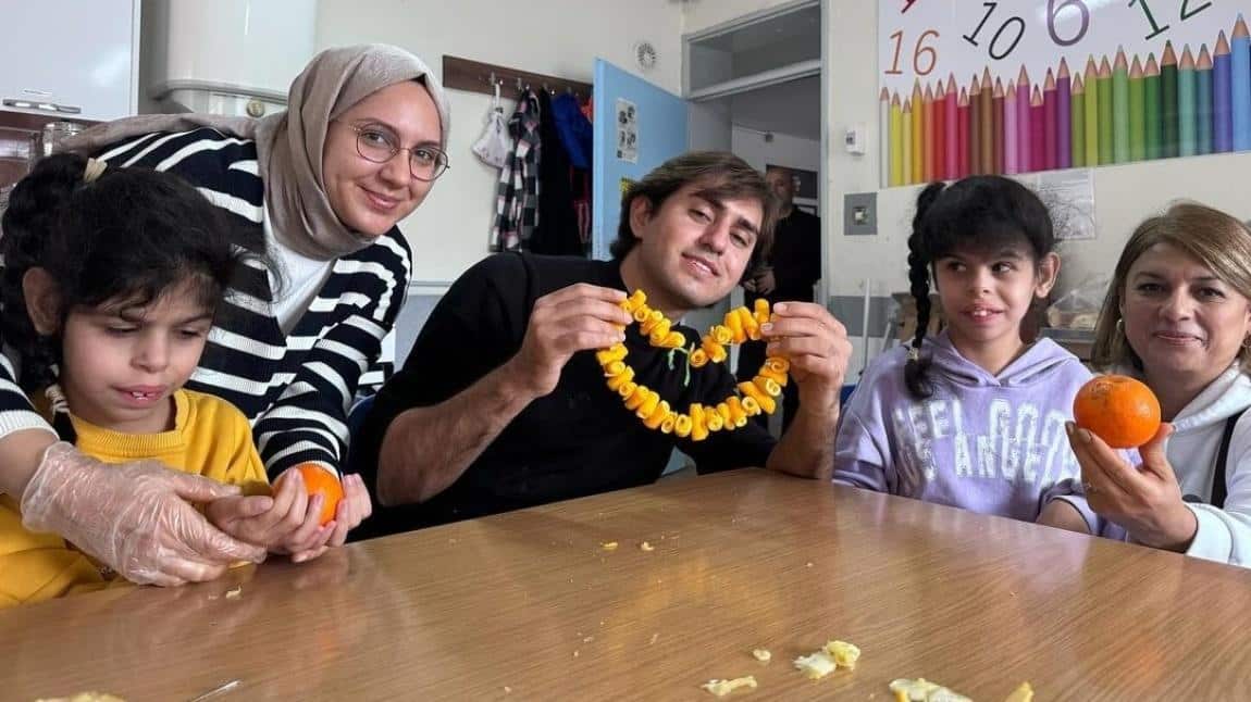 Muratpaşa Gençlik Merkezi İşbirliği ile Yapılan Turuncu Yaşatıyoruz Proje Etkinliği